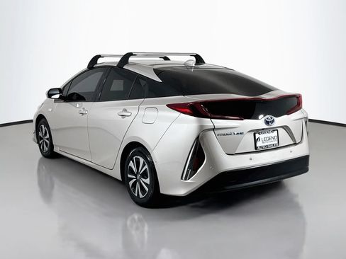 Used 2017 Toyota Prius Prime Advanced FWD image 7