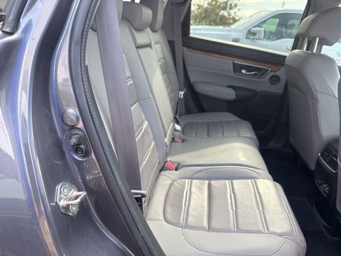 Used 2018 Honda CR-V Touring image 6