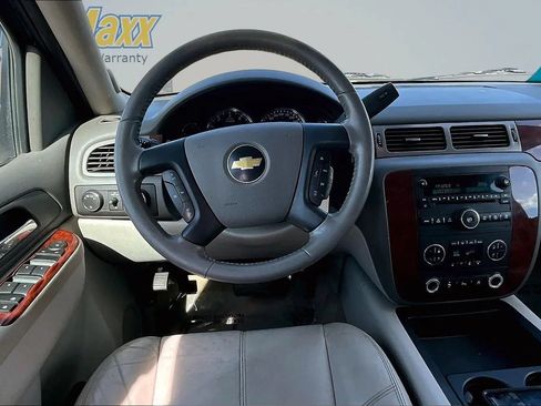 Used 2010 Chevrolet Suburban LT AWD/4WD image 12