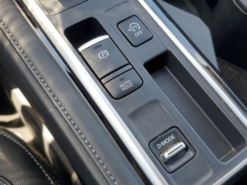 Certified 2024 Nissan Pathfinder SV image 25