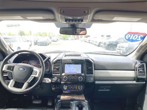 Used 2019 Ford F250 Lariat w/ Lariat Ultimate Package AWD/4WD image 21
