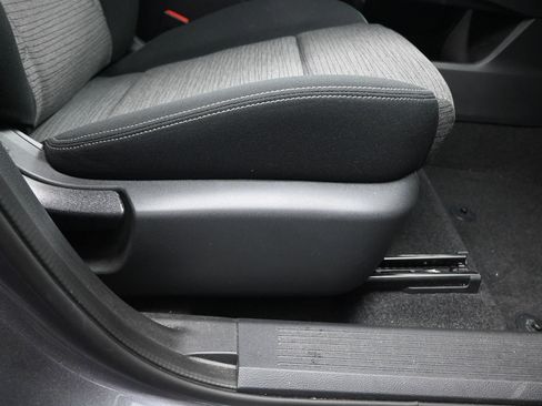 Certified 2023 Nissan Rogue SV FWD image 15