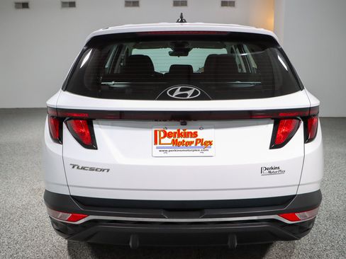 Used 2022 Hyundai Tucson SE w/ Cargo Package FWD image 8
