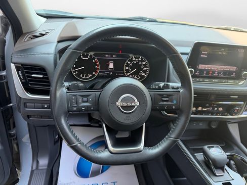 Used 2022 Nissan Rogue SL FWD image 13