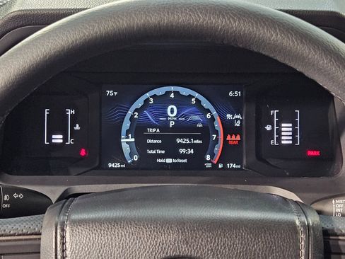 Certified 2025 Toyota Tacoma SR5 w/ SR5 Upgrade Package AWD/4WD image 15