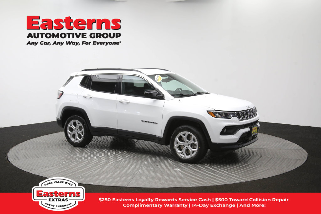 Used 2024 Jeep Compass Latitude AWD/4WD image 47