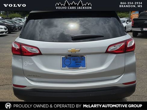 Used 2021 Chevrolet Equinox LS w/ LS Convenience Package FWD image 5