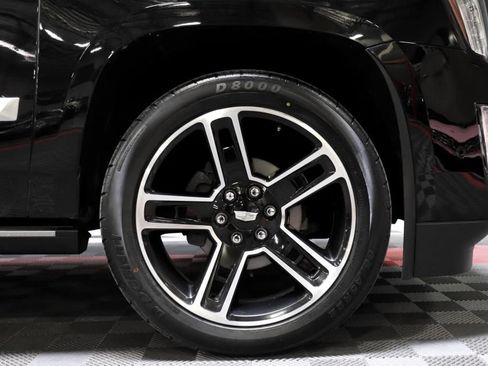 Used 2019 Cadillac Escalade ESV Premium Luxury image 82