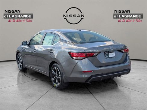 New 2025 Nissan Sentra SV image 7