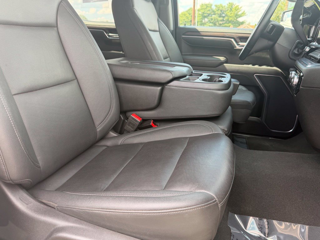 Used 2025 GMC Sierra 1500 SLT AWD/4WD image 12