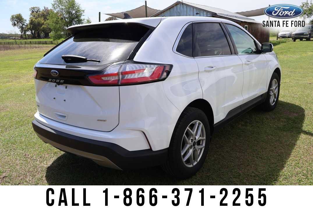 Used 2024 Ford Edge SEL AWD/4WD image 3