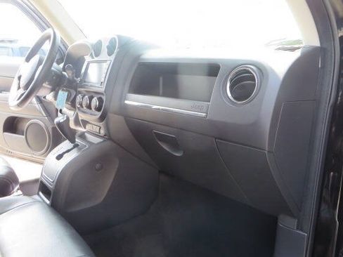 Used 2016 Jeep Patriot High Altitude AWD/4WD image 27