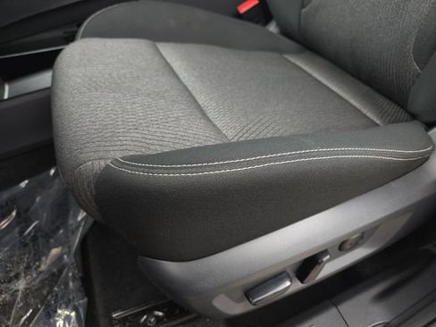 Used 2026 Nissan Rogue SV FWD image 28