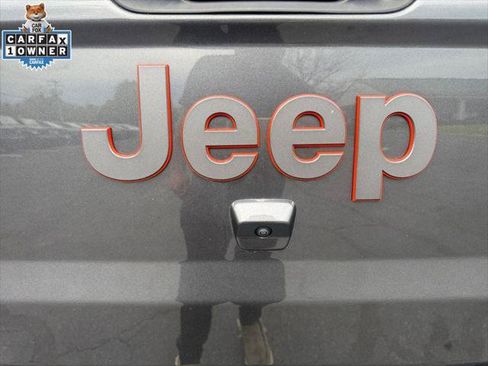 Certified 2022 Jeep Gladiator Mojave w/ LED Lighting Group AWD/4WD image 17