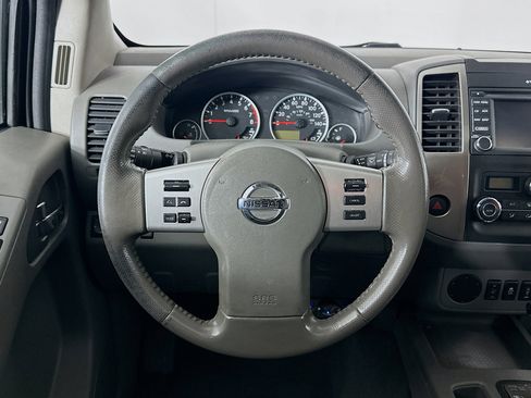 Used 2019 Nissan Frontier SL image 17