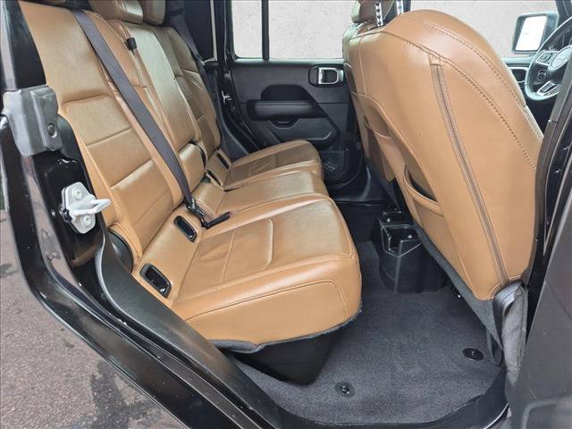 Used 2020 Jeep Gladiator Overland AWD/4WD image 18