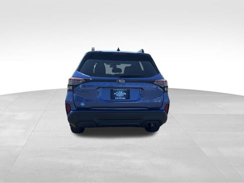 Used 2026 Subaru Forester Premium AWD/4WD image 7