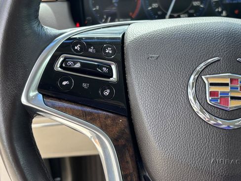 Used 2014 Cadillac XTS Premium w/ Driver Assist Package image 24