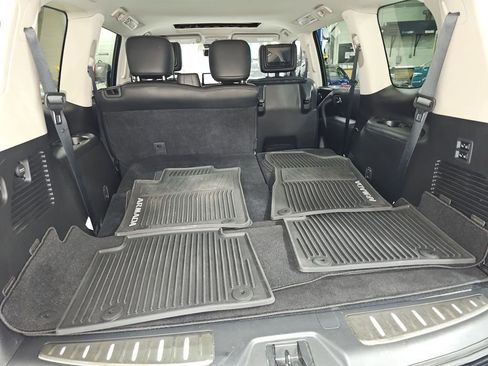 Used 2022 Nissan Armada Platinum image 22