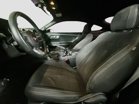 Used 2020 Ford Mustang Coupe RWD image 22