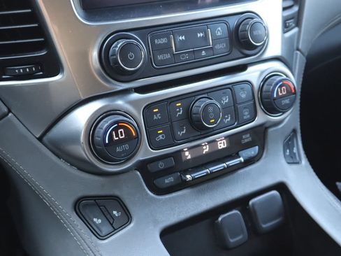 Used 2019 Chevrolet Suburban LT AWD/4WD image 28
