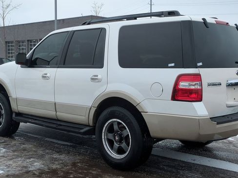 Used 2010 Ford Expedition Eddie Bauer image 3