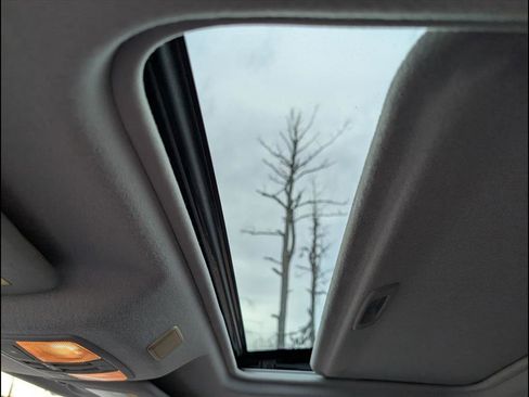 Used 2013 MAZDA MAZDA3 i Touring w/ Preferred Equipment Pkg image 12