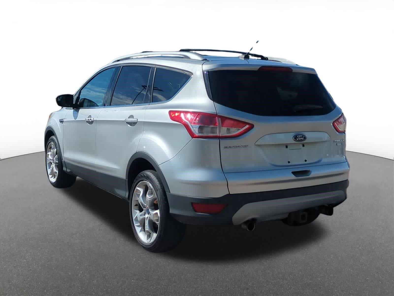 Used 2013 Ford Escape Titanium w/ Class II Trailer Tow Pkg AWD/4WD image 4