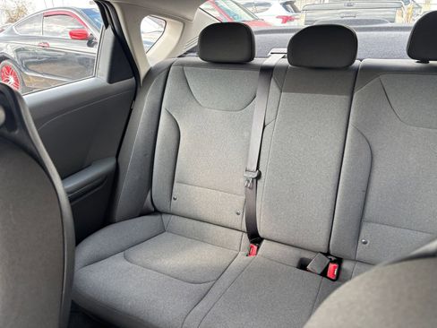 Used 2025 Kia K4 LXS image 38