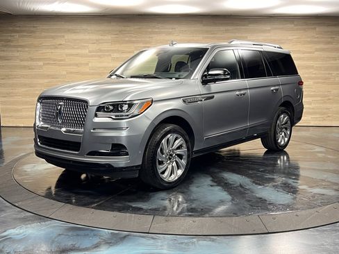 Used 2023 Lincoln Navigator Reserve image 33