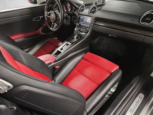 Used 2023 Porsche 718 Boxster S RWD image 16