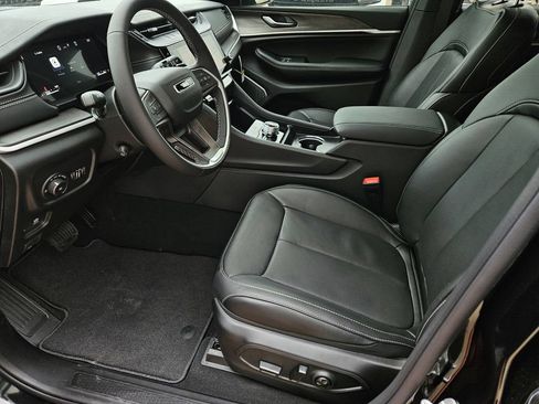 New 2026 Jeep Grand Cherokee L Limited AWD/4WD image 13