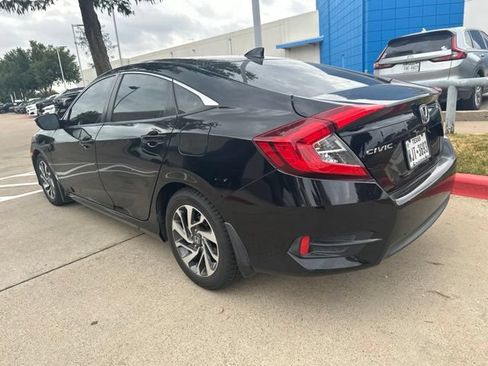 Used 2017 Honda Civic EX image 4