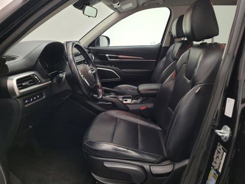 Used 2021 Kia Telluride LX FWD image 17