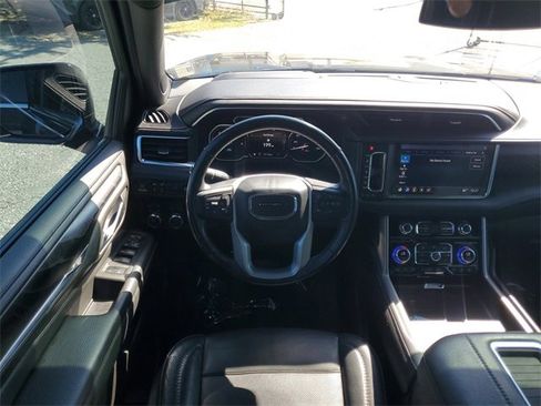 Used 2021 GMC Yukon Denali w/ LPO, Illumination Package image 26