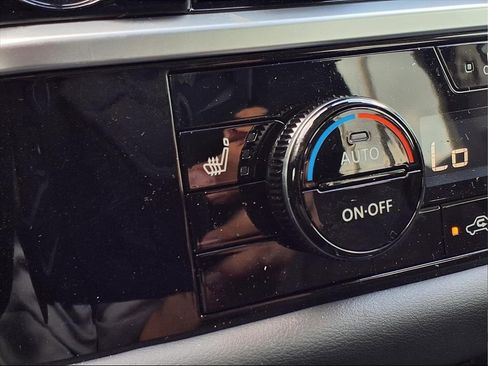 New 2025 Nissan Pathfinder SV image 19