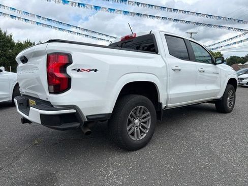 Used 2023 Chevrolet Colorado LT w/ LT Convenience Package AWD/4WD image 4
