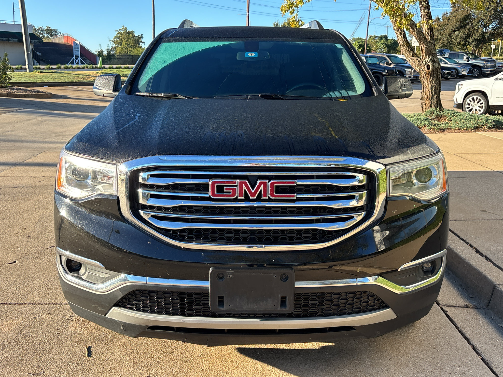 Used 2018 GMC Acadia SLT FWD image 3