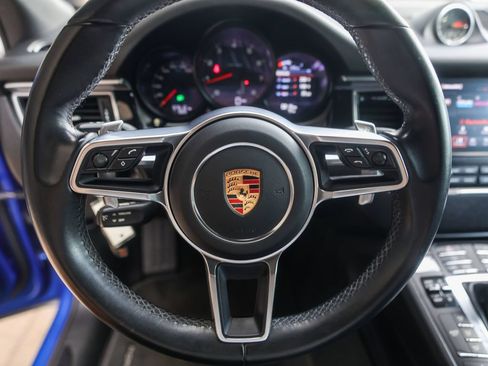 Used 2018 Porsche Macan AWD/4WD image 19
