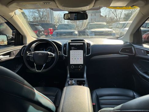 Used 2022 Ford Edge SEL w/ Sport Appearance Package image 25