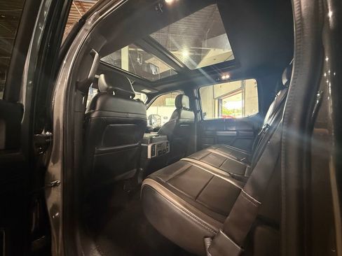 Used 2018 Ford F150 Raptor w/ Equipment Group 802A Luxury AWD/4WD image 30