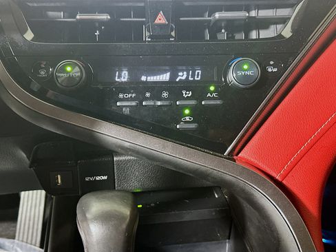 Used 2023 Toyota Camry XSE w/ Navigation Package FWD image 23