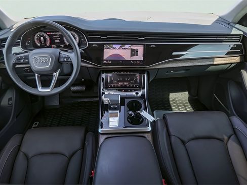 Used 2024 Audi Q8 Prestige image 29