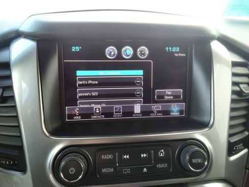 Used 2015 Chevrolet Suburban LT image 29