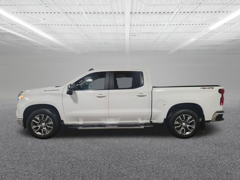Used 2022 Chevrolet Silverado 1500 LT image 1
