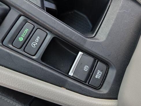 Used 2023 Honda Accord EX image 33