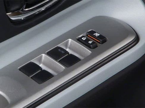 Used 2012 Toyota Prius C Three image 21