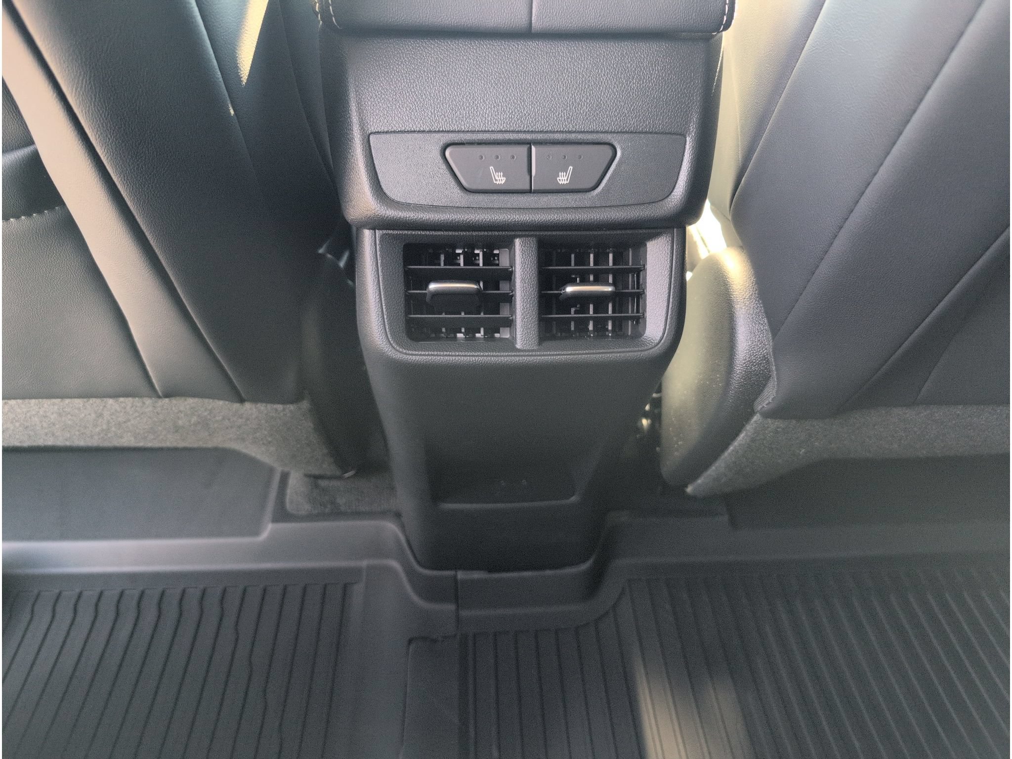 New 2027 GMC Terrain Denali w/ LPO, Floor Liner Package AWD/4WD image 26