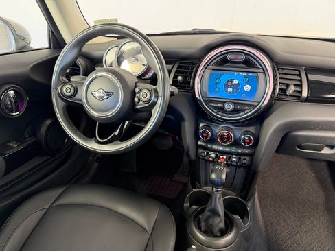 Used 2019 MINI Cooper 2-Door Hardtop image 30