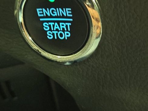 Used 2022 Ford Edge SEL w/ Sport Appearance Package image 32